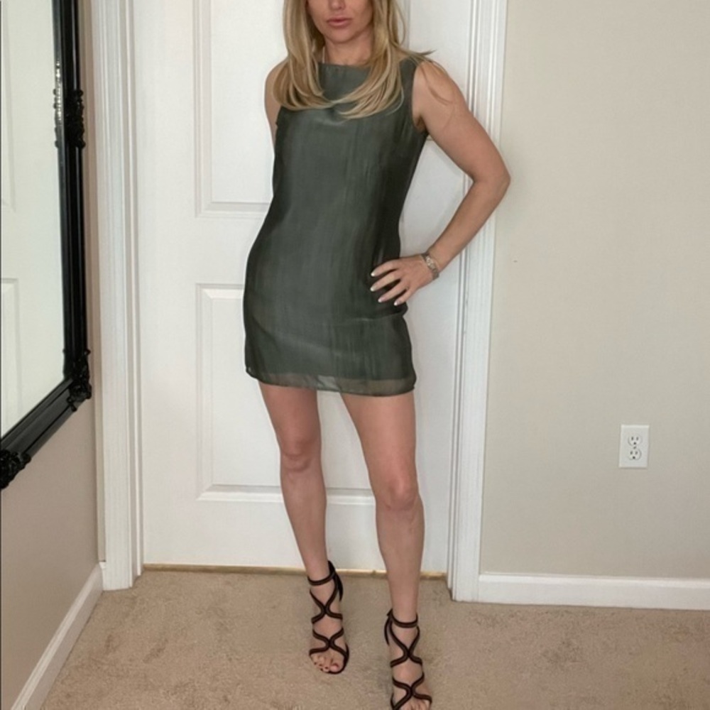 SEXY ❤️‍🔥 sheath dress size medium 8/10